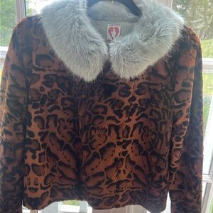 Animal print faux fur cropped jacket